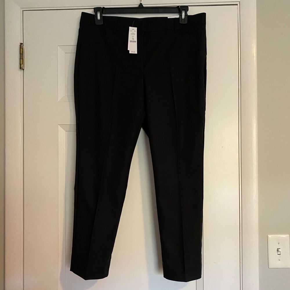 WHBM Black Slim Ankle Pant